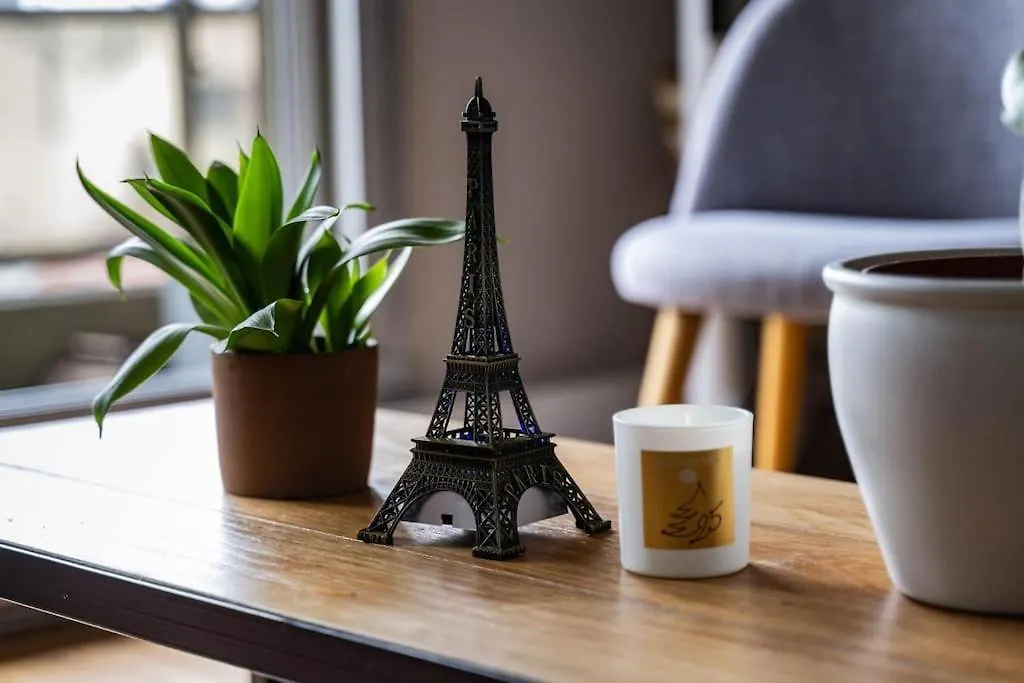 Cozy And Spacious Apartment París
